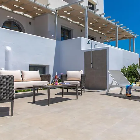 Salinus Beachfront Private Pool Pláka